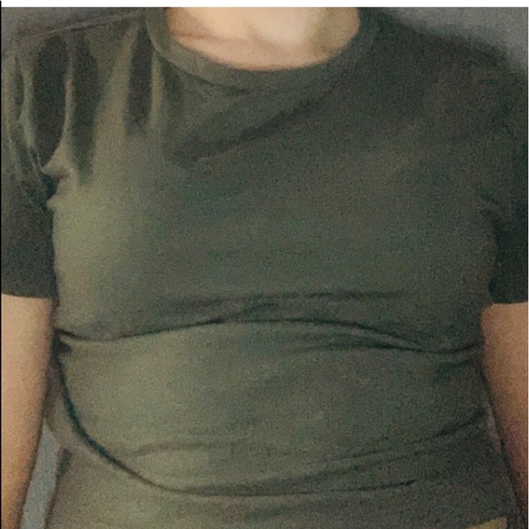 Crop top - Picture 1 of 1